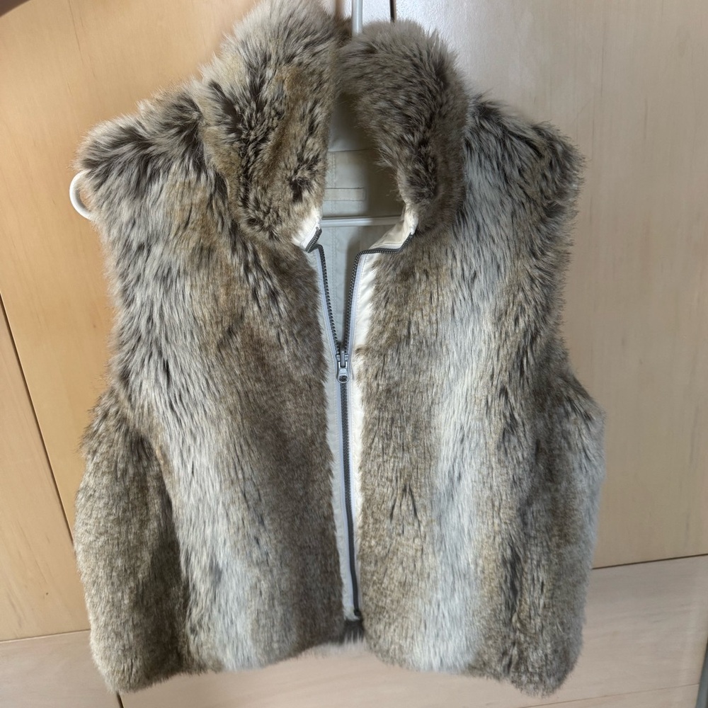 Reversible Faux Fur Vest - Neutral Brown
